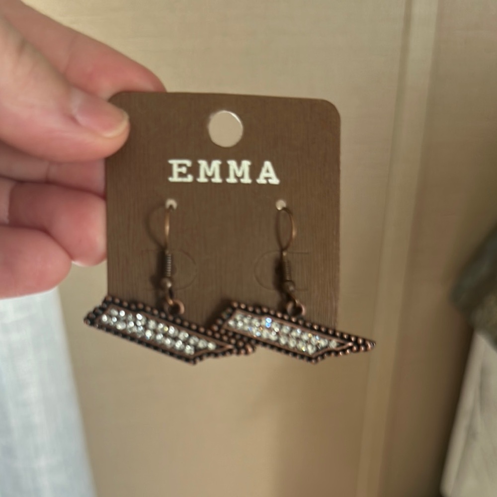 Simply Emma Bronze and White Earrings
